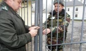Закарпатці протестують проти відкриття нового табору для нелегалів